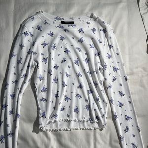 Floral White Long-sleeve Crop-top